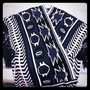 Fringed, draped front sweater in perfect condition